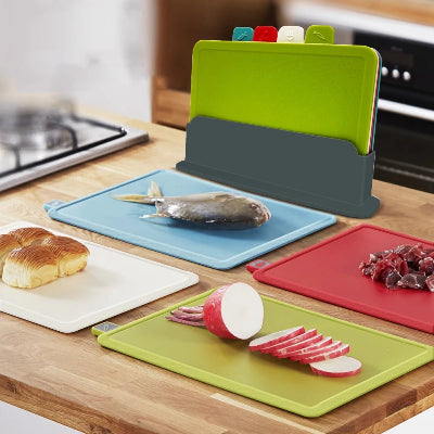 planche-a-decouper-set-de-quatre