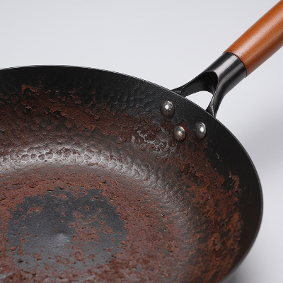 Comment nettoyer la rouille sur une poêle en fonte ?