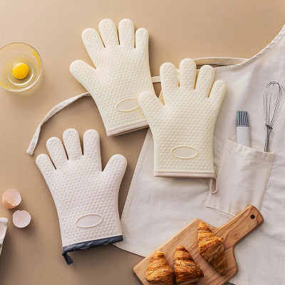 Gants-de-cuisine-special-four-matiere-silicone