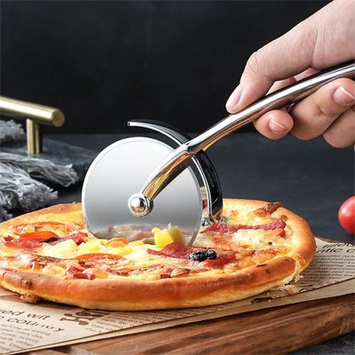 Couteau à pizza découpe de pizza en tranche