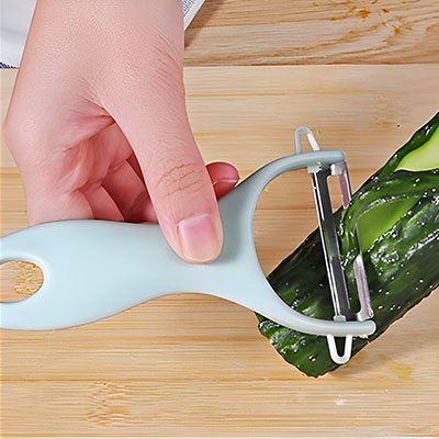 Eplucheur épluchage concombre
