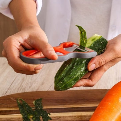 Eplucheur épluchage de concombre