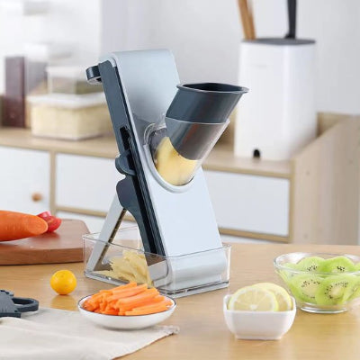 Mandoline cuisine découpe carottes en julienne