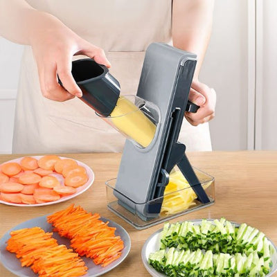 Mandoline cuisine et assiettes de légumes coupés plusieurs formes