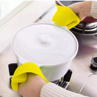 maniques-cuisine-protegez-vos-mains-des-brulures