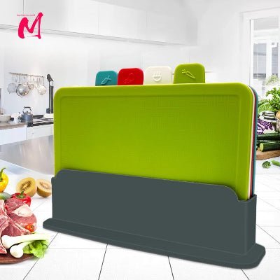 planche-a-decoupe-un-aliment-pr-couleur