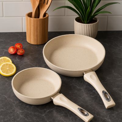 deuxpoele_en_ceramuique_pour_induction sur plan de travail en marbre