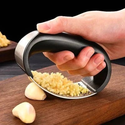 Presse ail | Magic garlic crusher™ - LA LOUCHE OU LA MARMITE