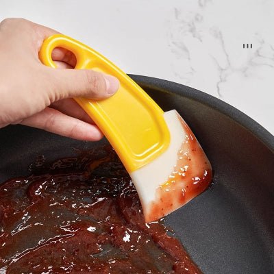 spatule-en-silicone-pour-bien-recuperer-vos-sauces